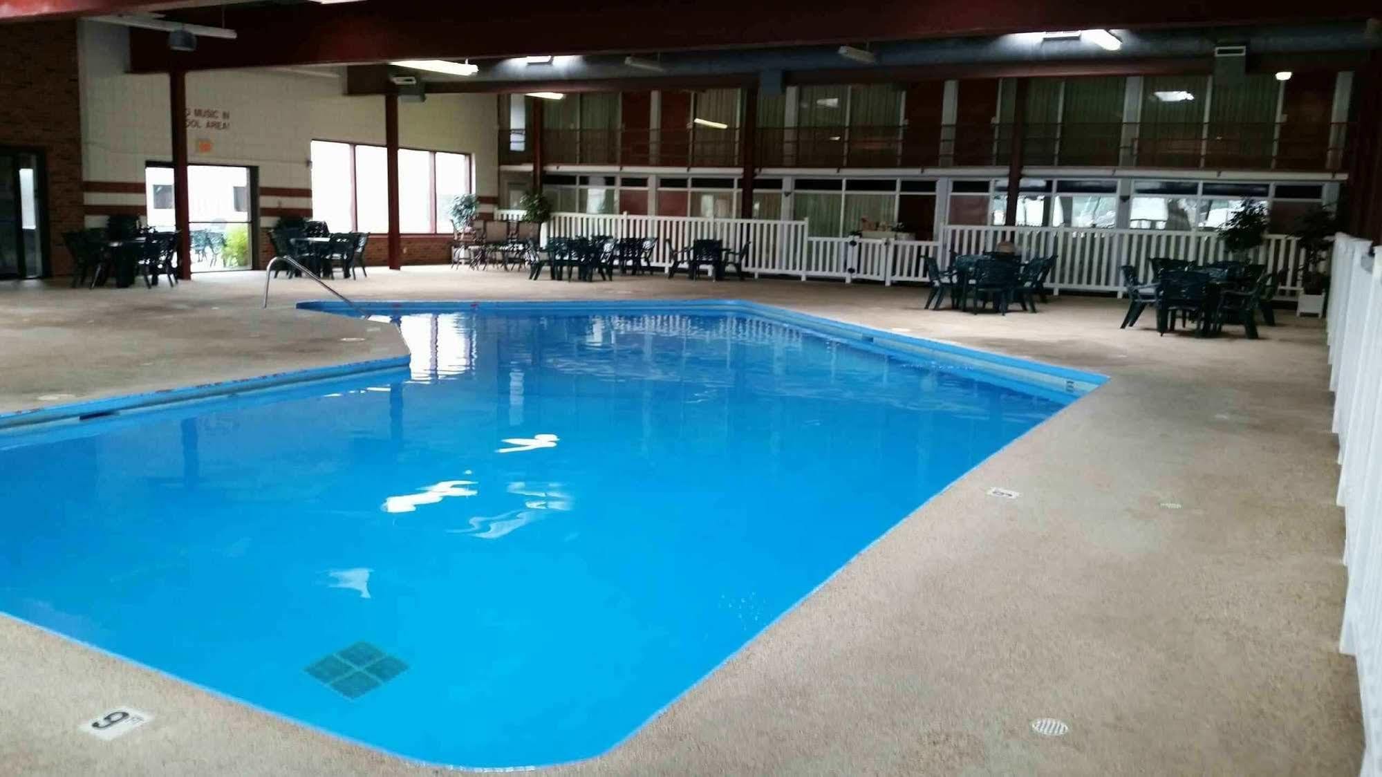 Budget Host Inn Fort Dodge Exterior photo